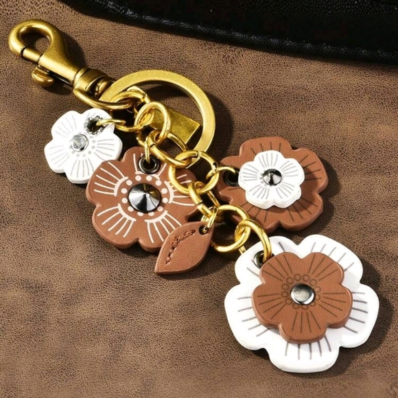 NWT Floral Charm Keychain in Brown and White - Picture 2 of 8